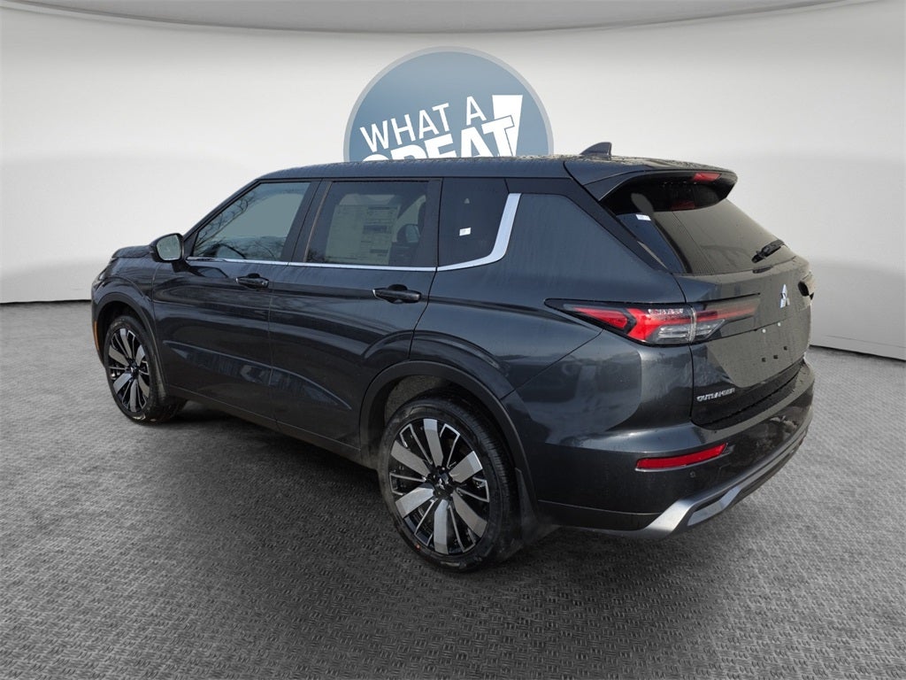 2026 Mitsubishi Outlander SE