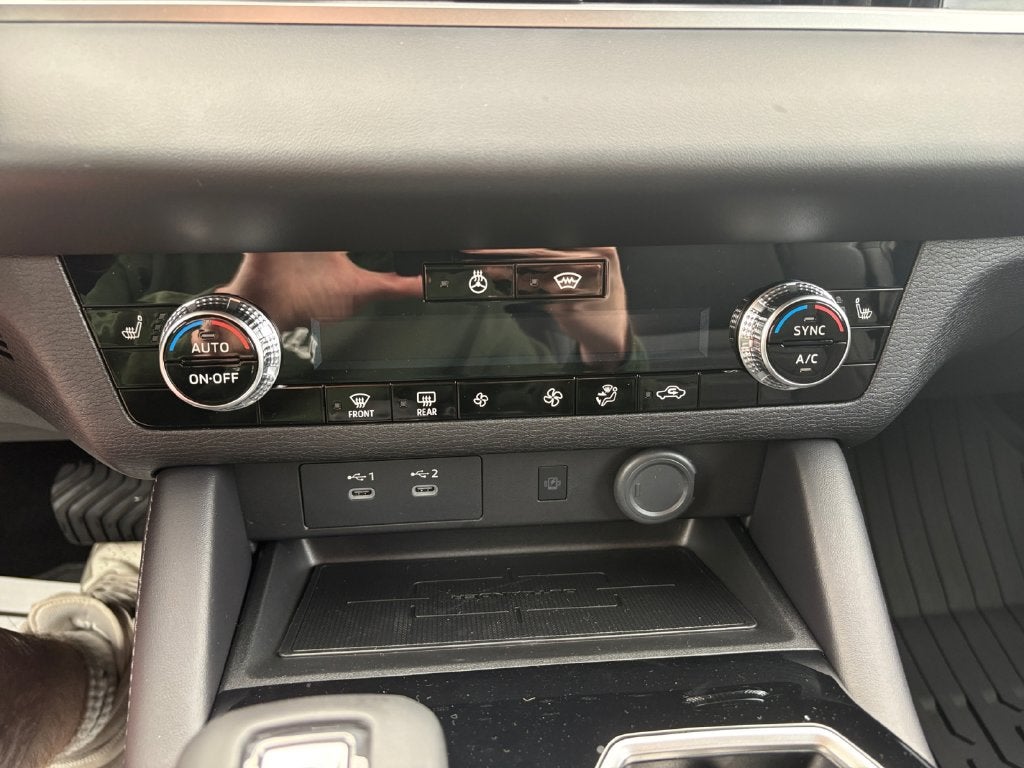 2026 Mitsubishi Outlander LE