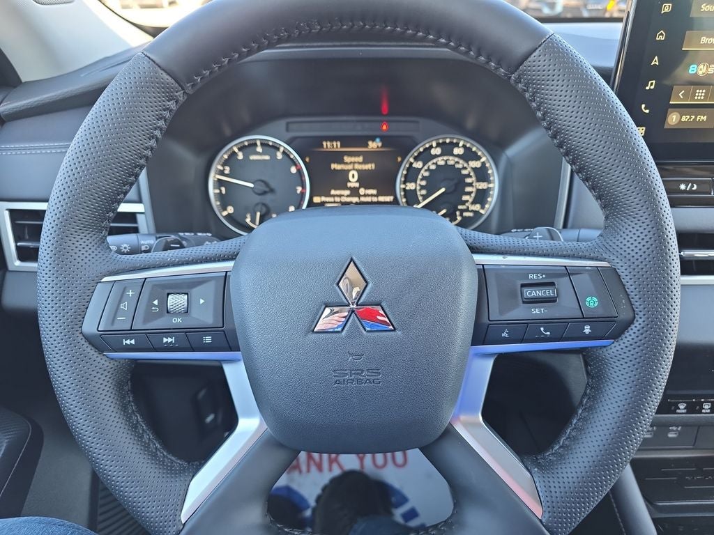 2026 Mitsubishi Outlander SE