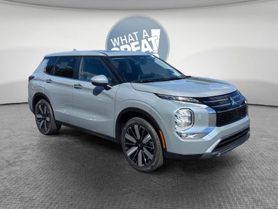 2026 Mitsubishi Outlander SE