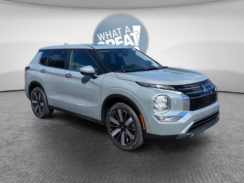 2026 Mitsubishi Outlander SE