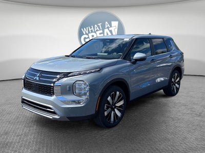 2026 Mitsubishi Outlander SE