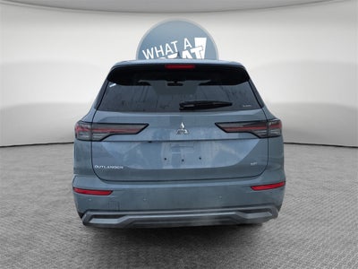 2026 Mitsubishi Outlander SE