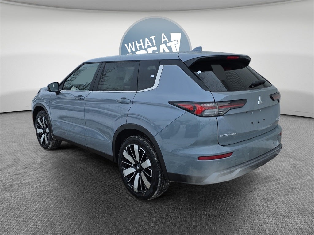 2026 Mitsubishi Outlander SE