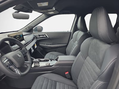 2026 Mitsubishi Outlander LE
