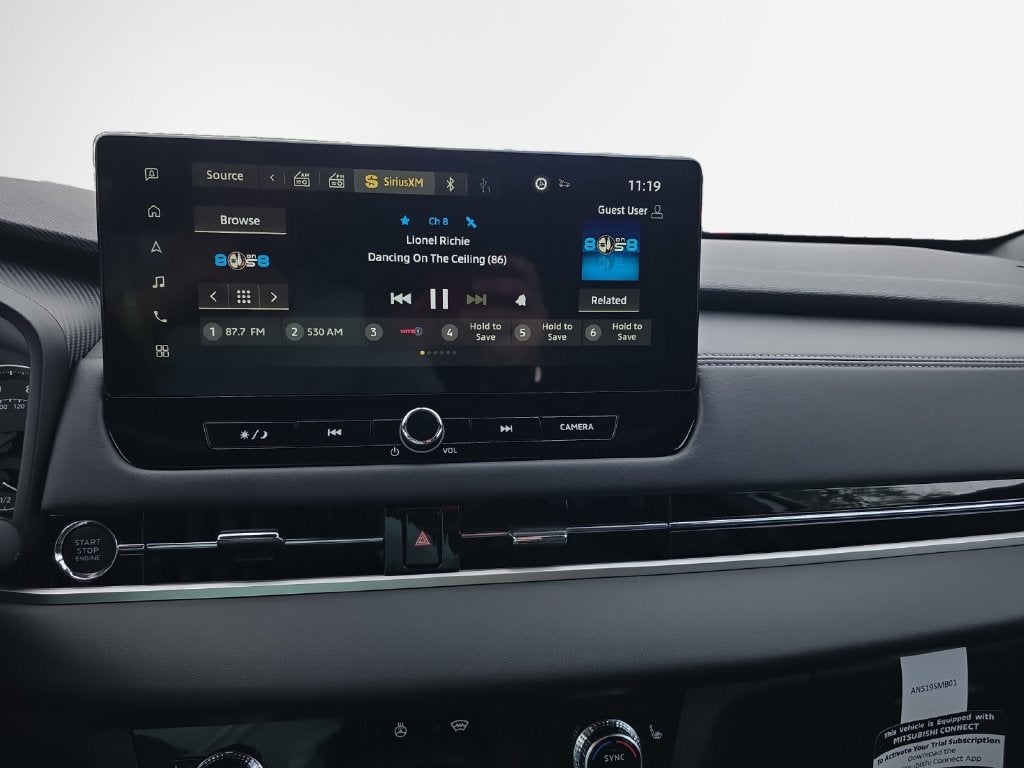 2026 Mitsubishi Outlander LE