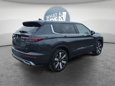 2026 Mitsubishi Outlander SE