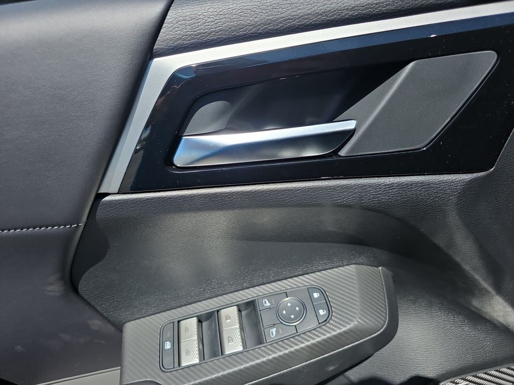 2026 Mitsubishi Outlander LE
