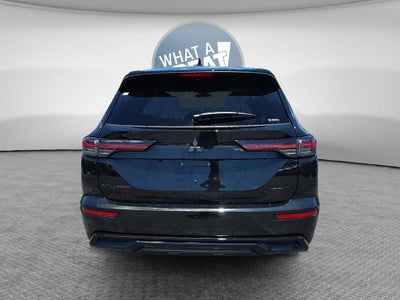2026 Mitsubishi Outlander LE