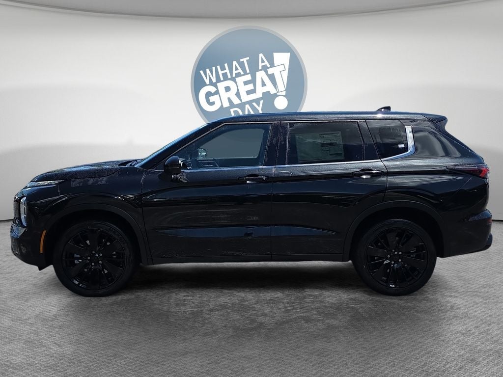2026 Mitsubishi Outlander LE