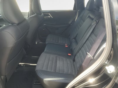 2026 Mitsubishi Outlander SE