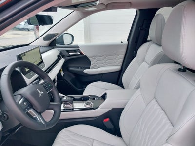 2025 Mitsubishi Outlander SEL Platinum Edition
