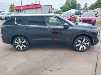 2025 Mitsubishi Outlander SEL Platinum Edition