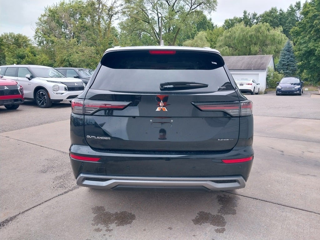 2025 Mitsubishi Outlander SEL Platinum Edition