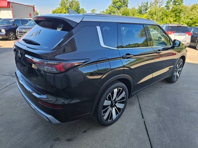 2025 Mitsubishi Outlander SEL Platinum Edition