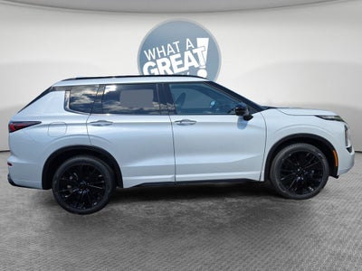 2026 Mitsubishi Outlander Black Edition
