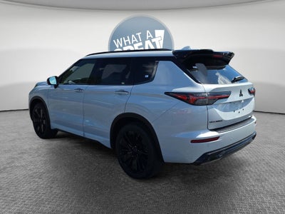 2026 Mitsubishi Outlander Black Edition