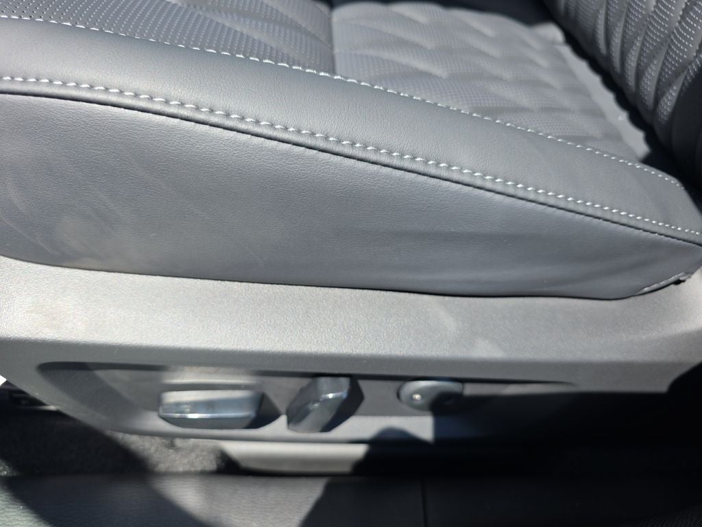 2026 Mitsubishi Outlander Black Edition
