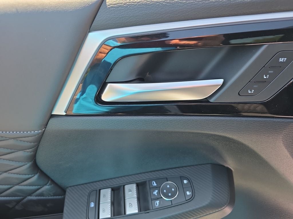 2026 Mitsubishi Outlander Black Edition