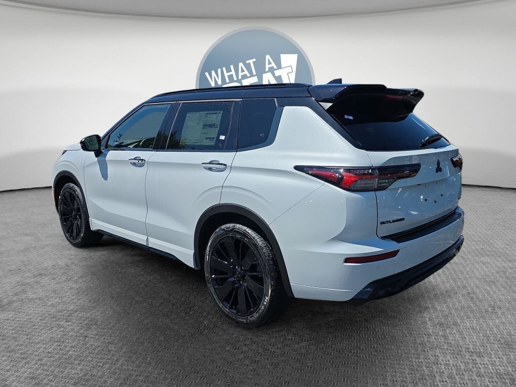 2026 Mitsubishi Outlander Black Edition