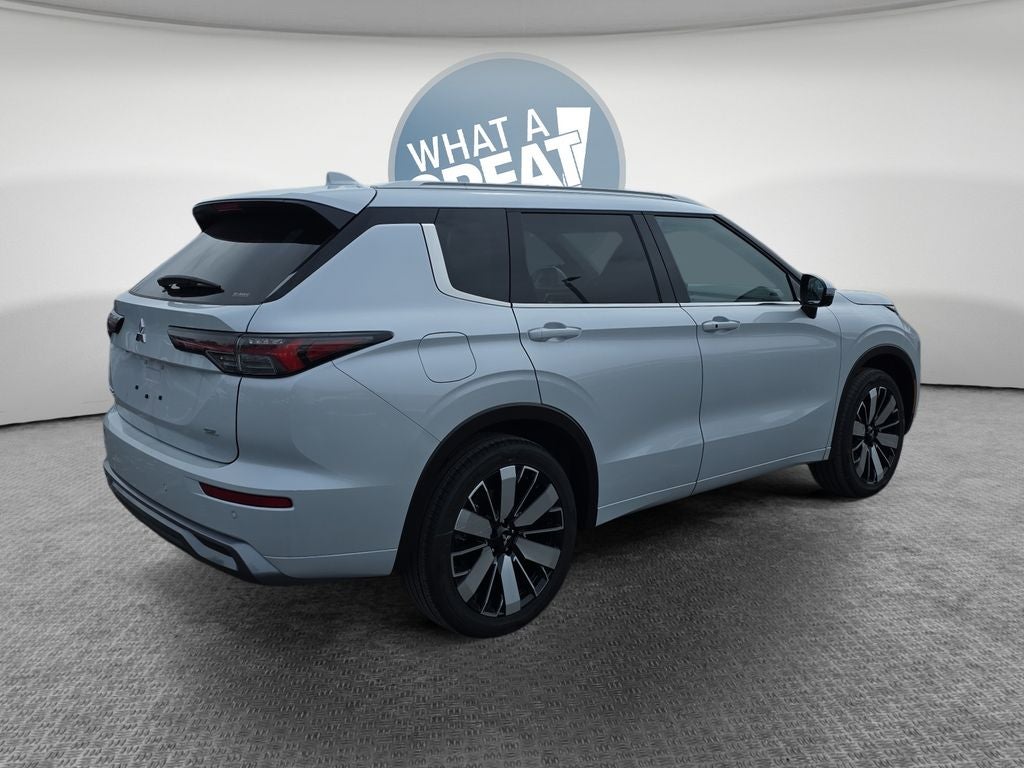 2026 Mitsubishi Outlander SEL