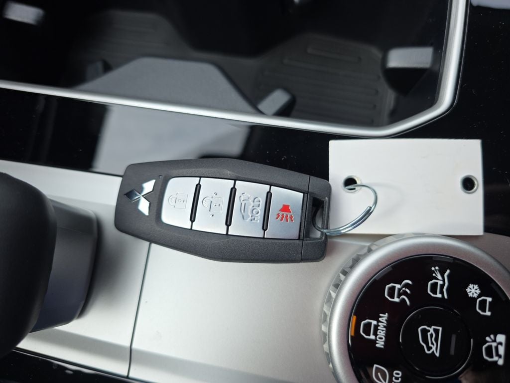 2026 Mitsubishi Outlander SEL