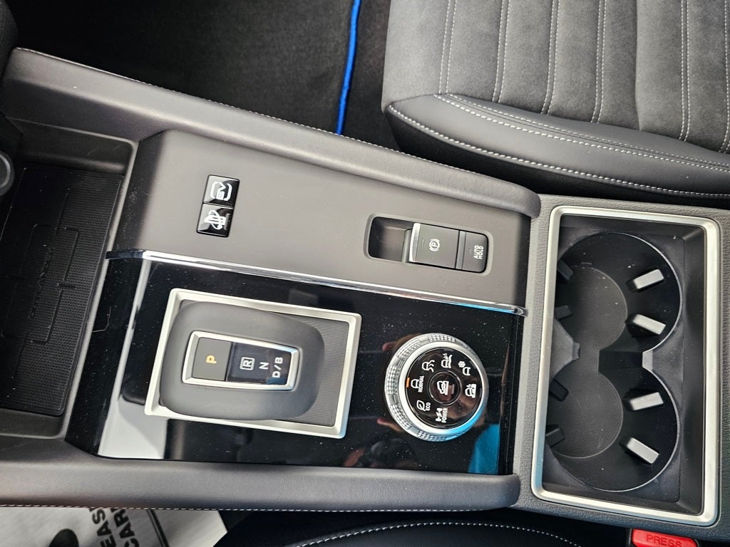 2025 Mitsubishi Outlander PHEV SE