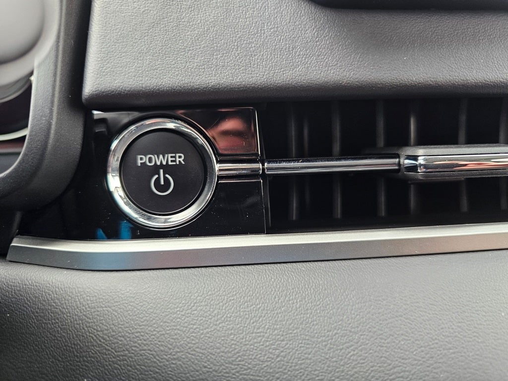 2025 Mitsubishi Outlander PHEV SE