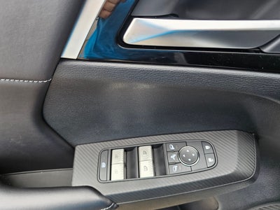 2025 Mitsubishi Outlander PHEV SE