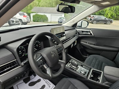 2025 Mitsubishi Outlander PHEV SE