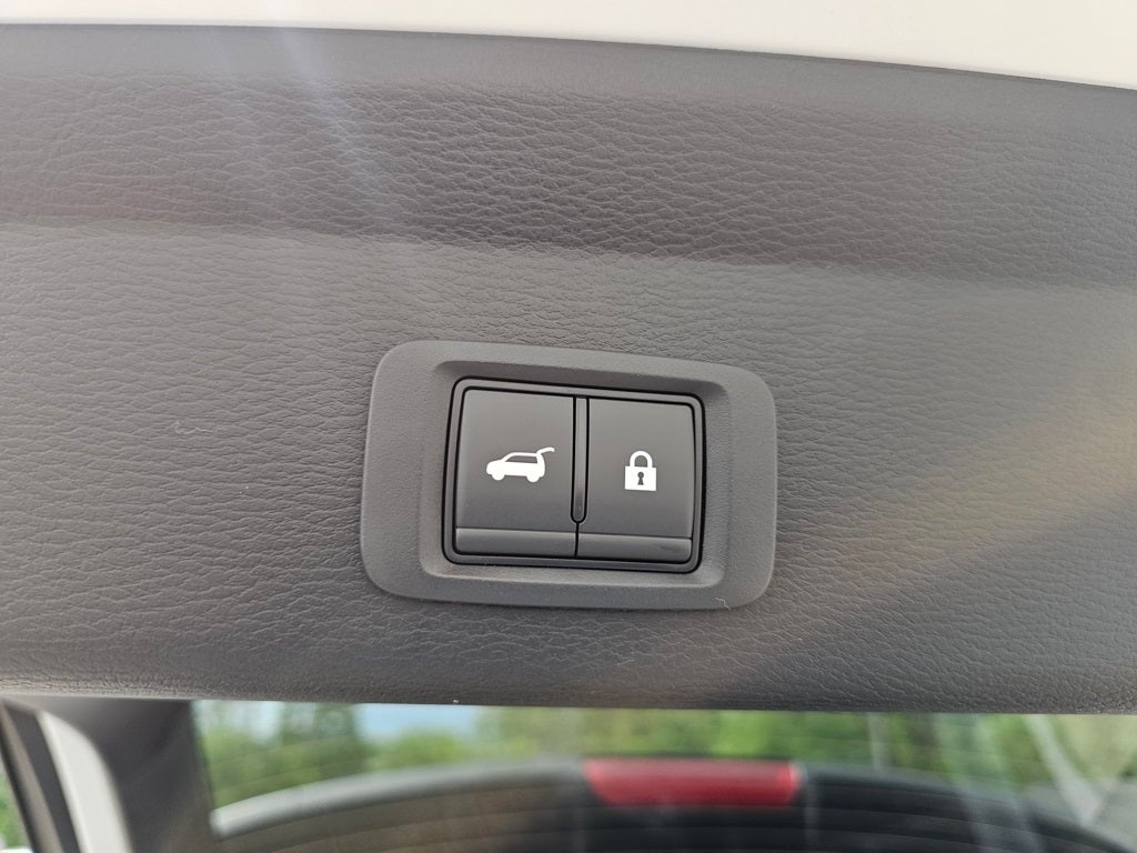 2025 Mitsubishi Outlander PHEV SE