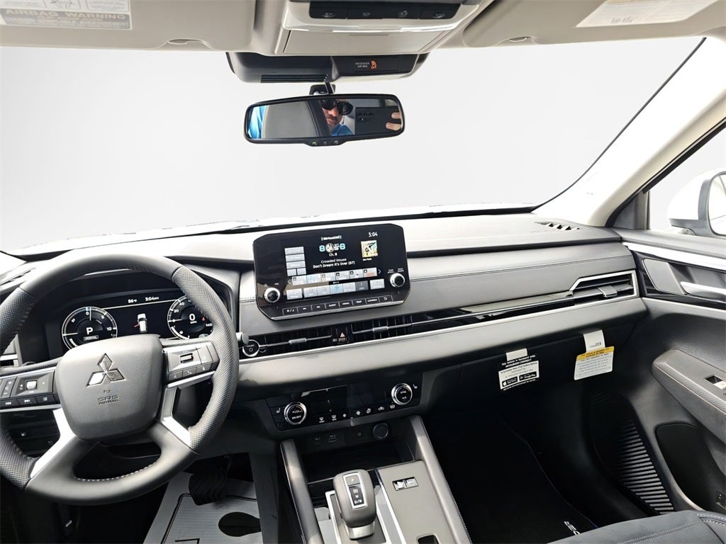 2025 Mitsubishi Outlander PHEV SE