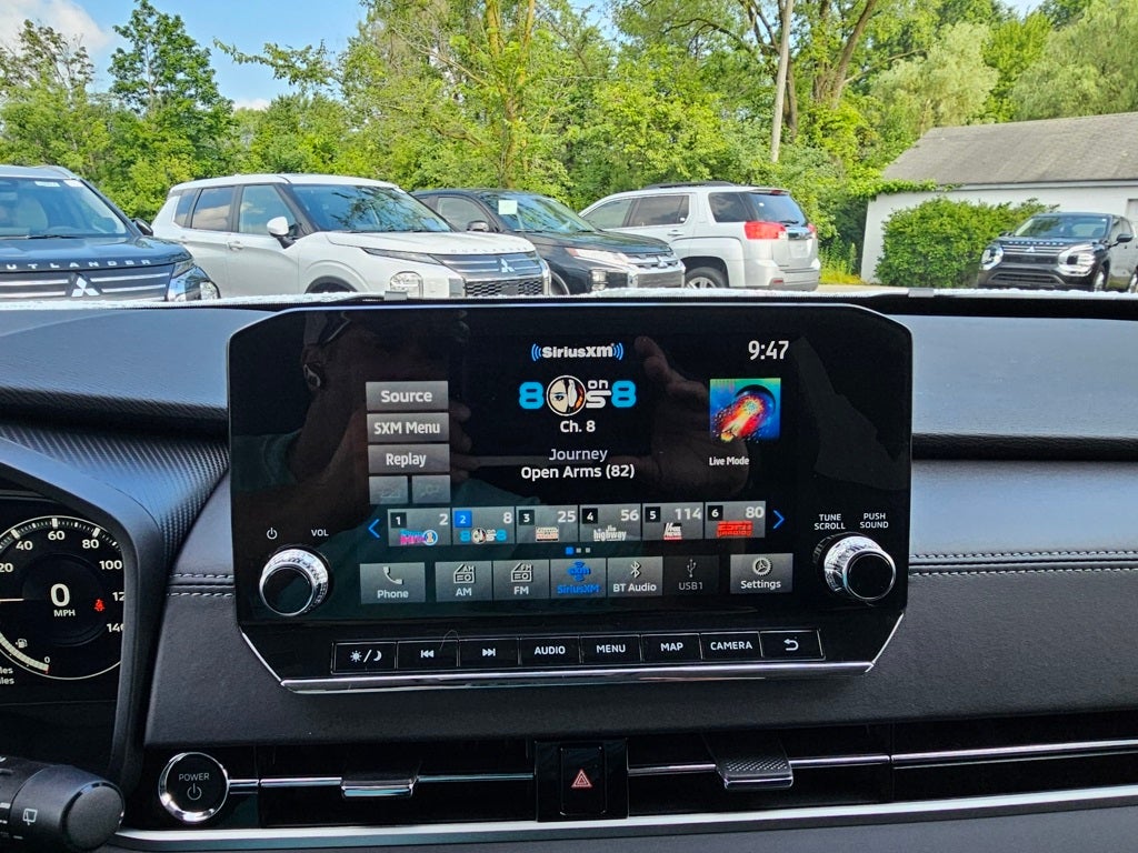 2025 Mitsubishi Outlander PHEV SE