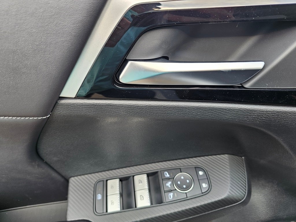 2025 Mitsubishi Outlander PHEV SE