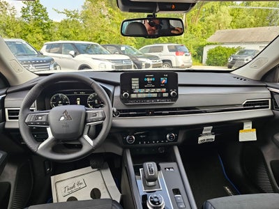 2025 Mitsubishi Outlander PHEV SE