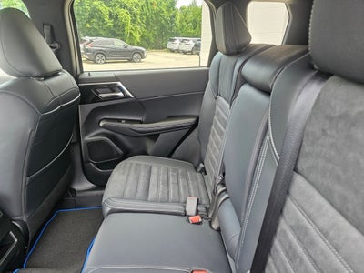 2025 Mitsubishi Outlander PHEV SE