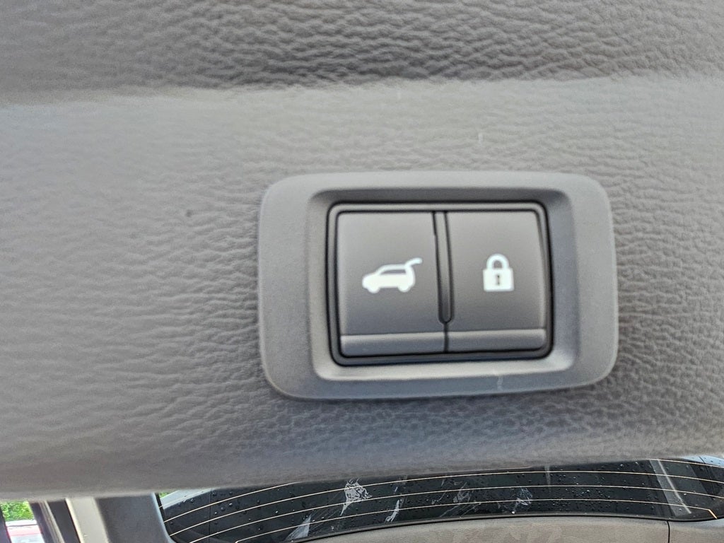 2025 Mitsubishi Outlander PHEV SE