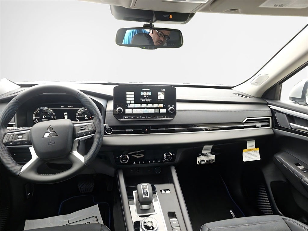 2025 Mitsubishi Outlander PHEV SE