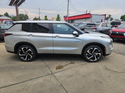 2025 Mitsubishi Outlander PHEV SE
