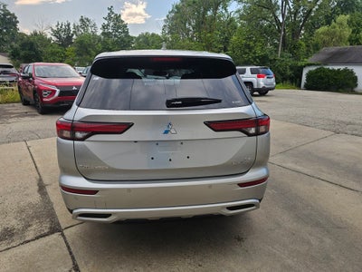 2025 Mitsubishi Outlander PHEV SE