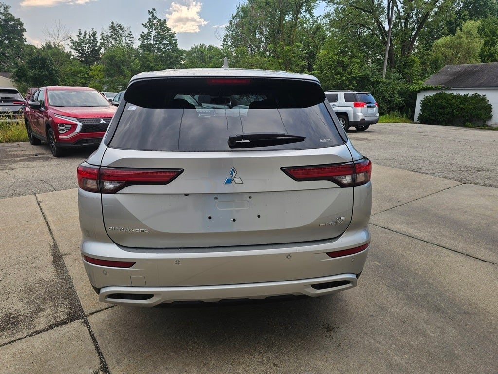 2025 Mitsubishi Outlander PHEV SE