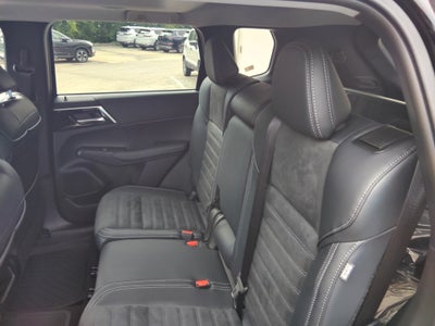 2025 Mitsubishi Outlander PHEV SE