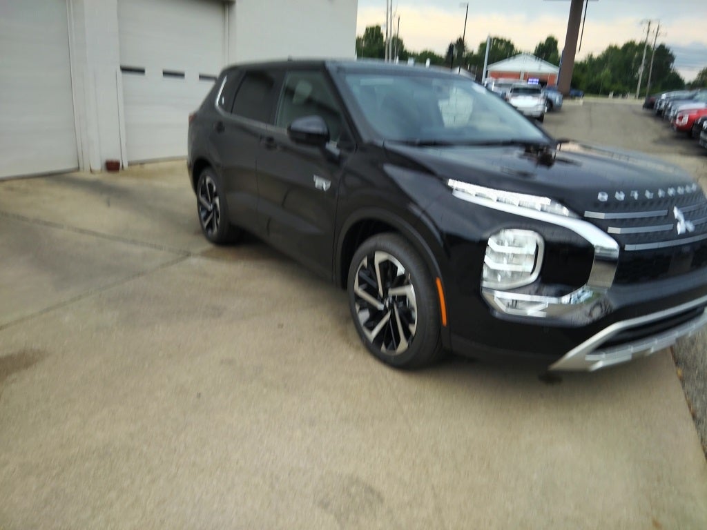 2025 Mitsubishi Outlander PHEV SE