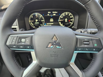 2025 Mitsubishi Outlander PHEV SE