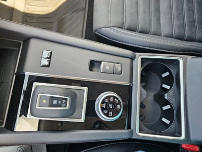 2025 Mitsubishi Outlander PHEV SE