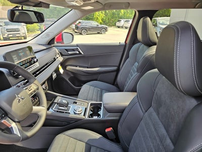 2025 Mitsubishi Outlander PHEV SE