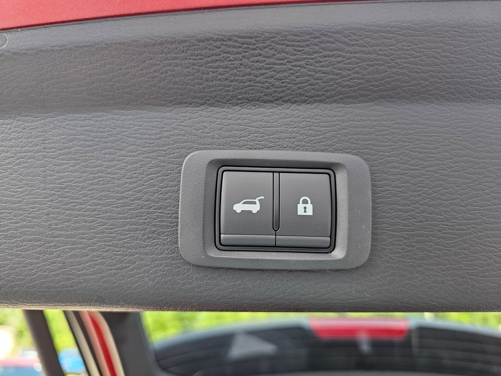 2025 Mitsubishi Outlander PHEV SE