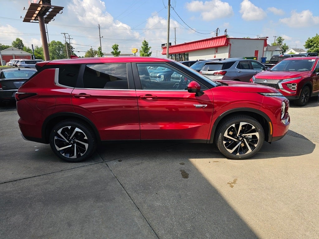 2025 Mitsubishi Outlander PHEV SE