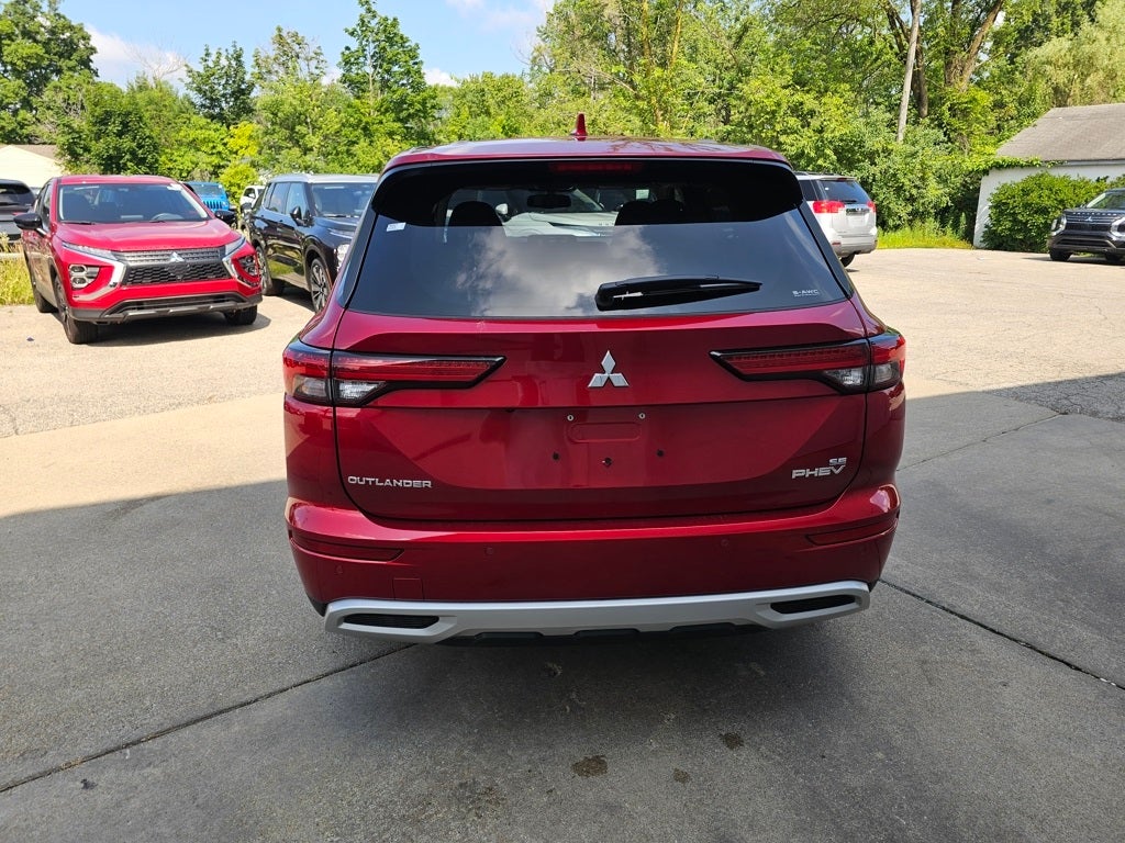 2025 Mitsubishi Outlander PHEV SE