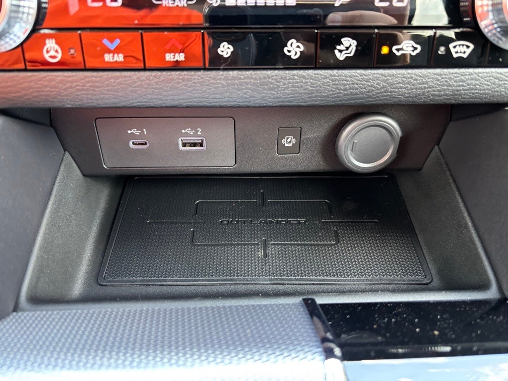 2025 Mitsubishi Outlander PHEV SEL